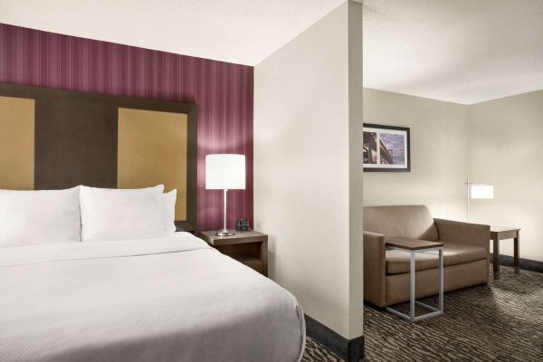 La Quinta Inn Ste Newark Elkton
